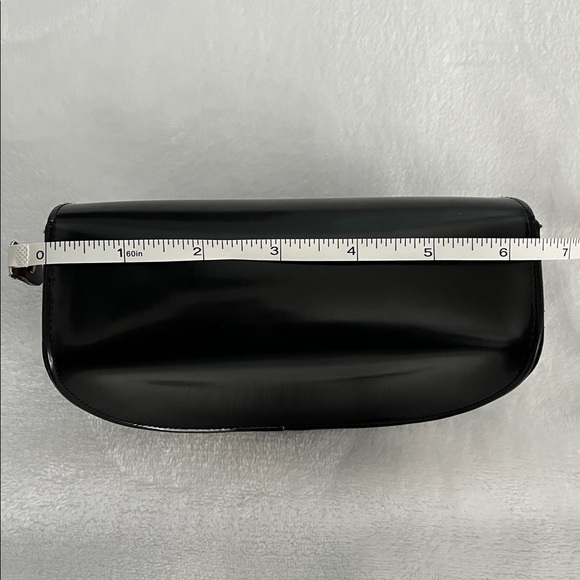 New Authentic CHANEL Glossy Black Sunglass Case - Picture 8 of 10